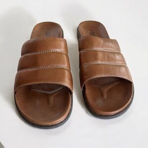 JOHNSTON & MURPHY Men’s Slippers- Brown - Size 14M - Retail Range $80 - $100.